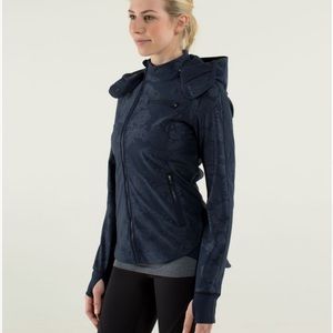 Lululemon Keep It Up Jacket Laceoflage Embossed Inkwell / Inkwell